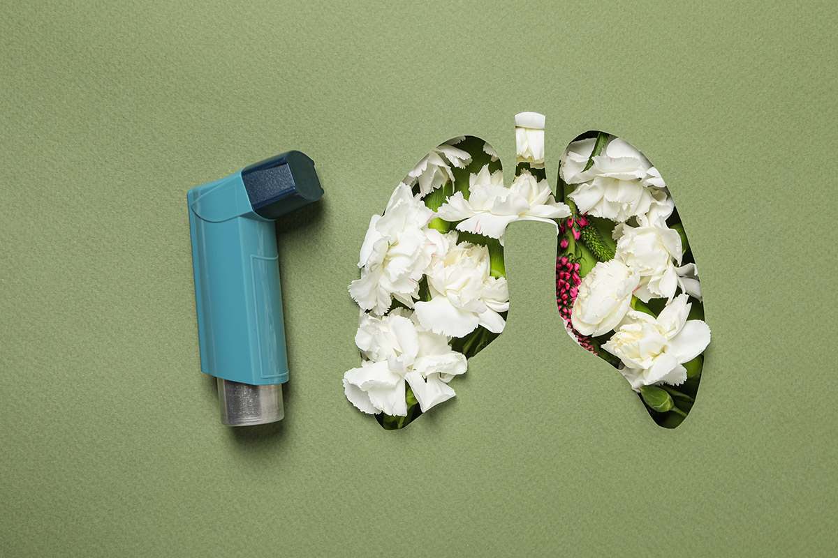 Дете си прави инхалация